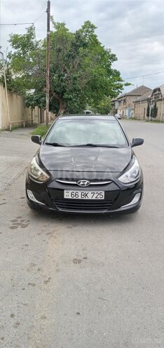 Hyundai Accent-2