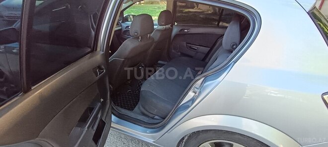 Opel Astra-12
