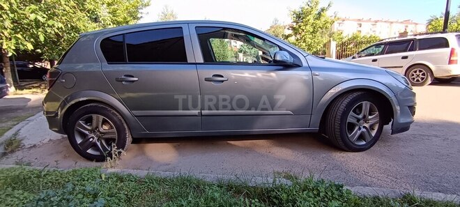 Opel Astra-11