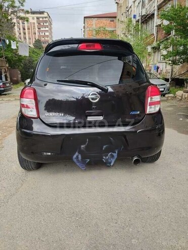 Nissan March-5