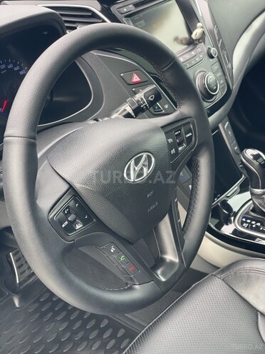 Hyundai i40-15