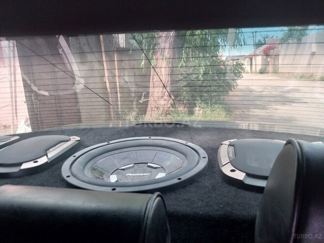 BMW 523-5