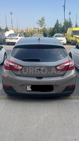 Chevrolet Cruze-2