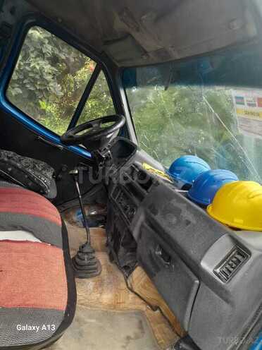 Ford Transit-6