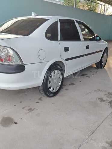 Opel Vectra-3