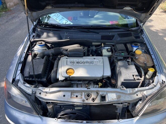 Opel Astra-13
