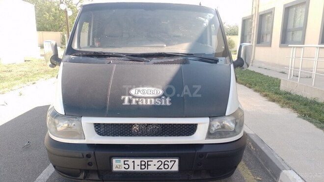 Ford Transit-1