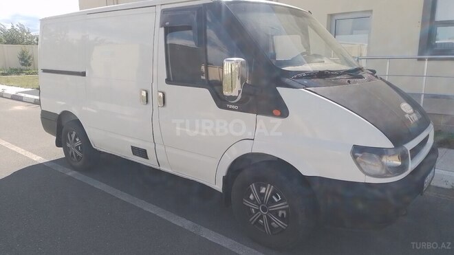Ford Transit-6