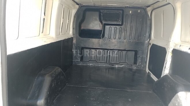 Ford Transit-13