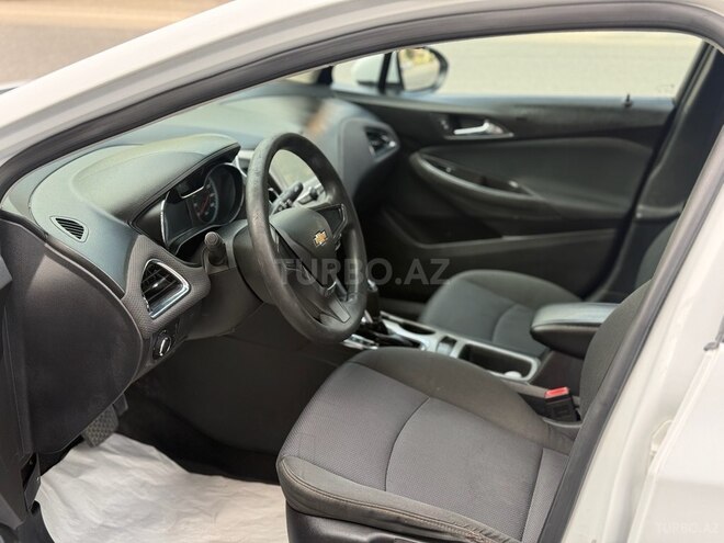 Chevrolet Cruze-3