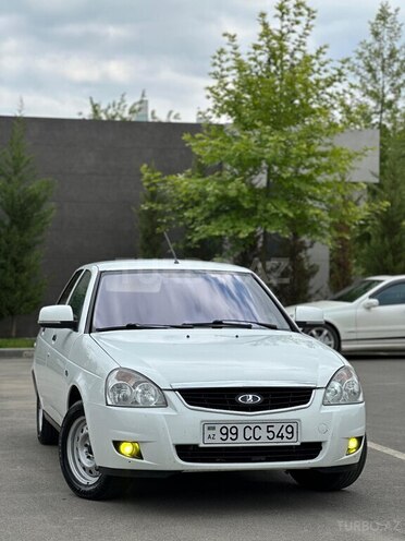 LADA (VAZ) Priora-1