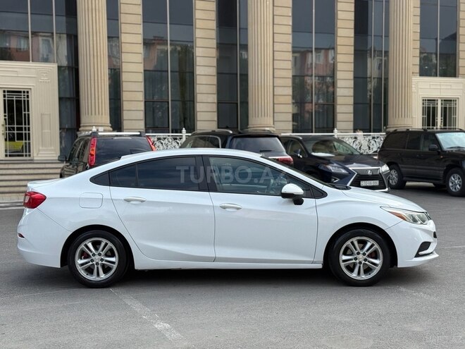 Chevrolet Cruze-14