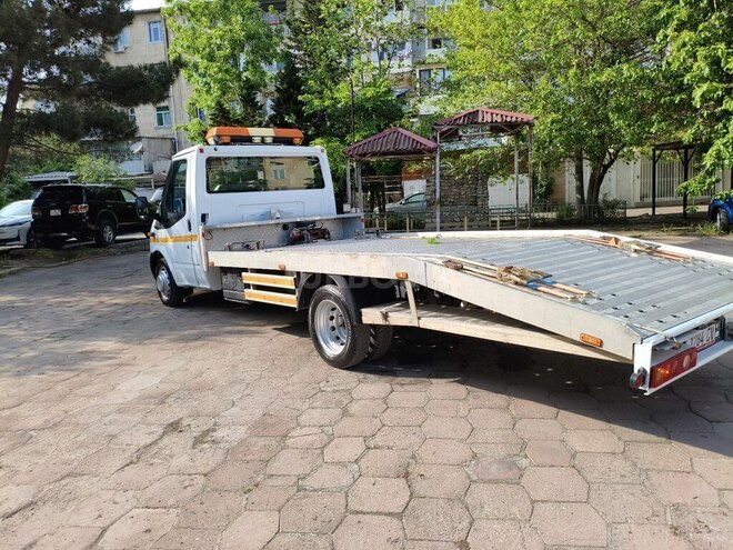 Ford Transit-16