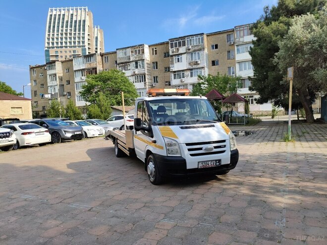 Ford Transit-18