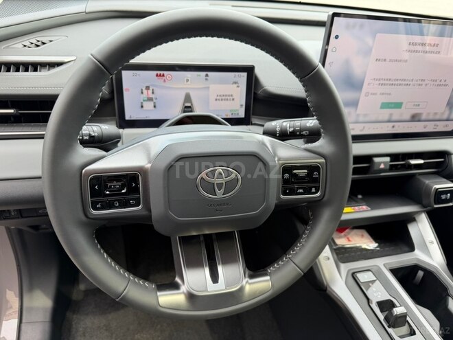 Toyota RAV4-16
