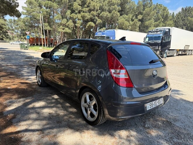 Hyundai i30-10