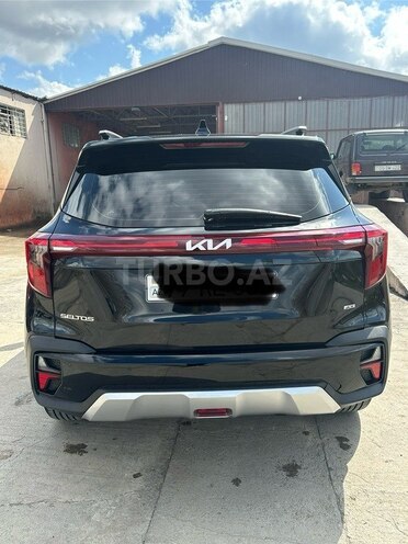 Kia Seltos-4