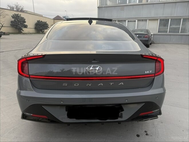 Hyundai Sonata-11