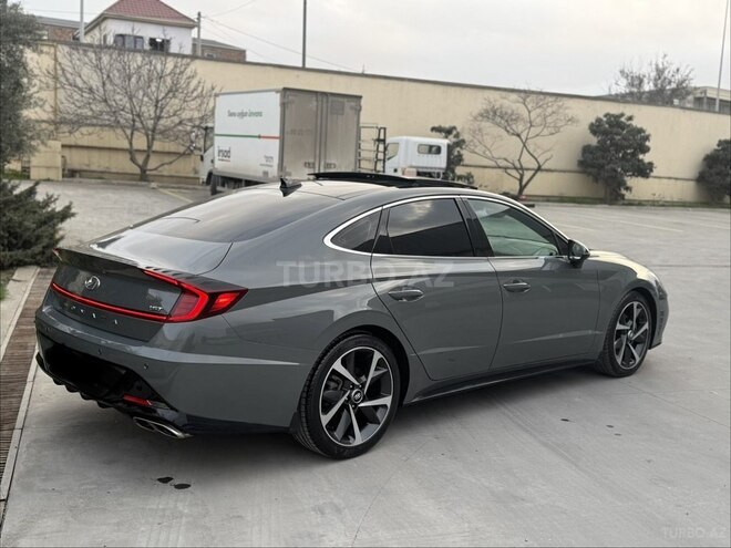 Hyundai Sonata-6
