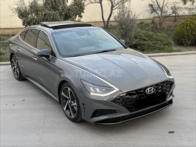 Hyundai Sonata-1