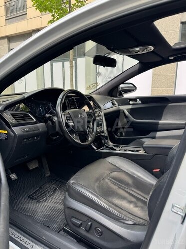 Hyundai Sonata-8