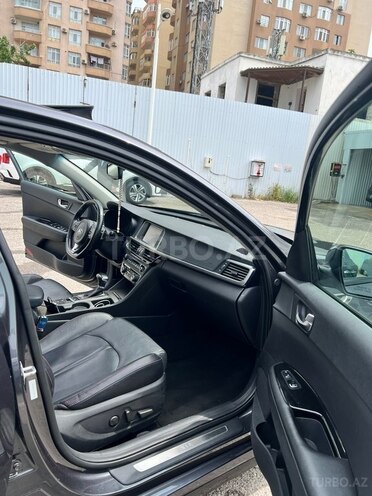 Kia Optima-12