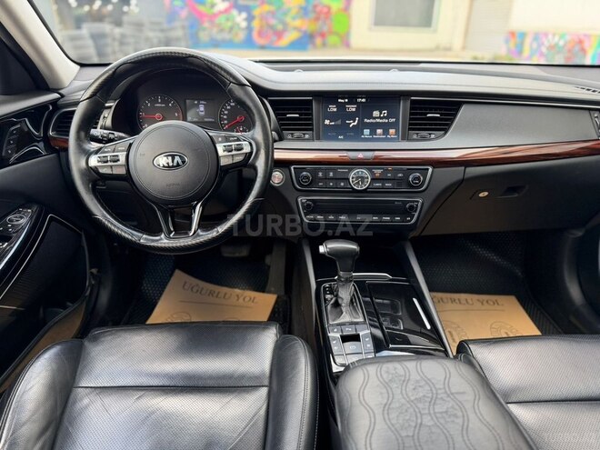 Kia K7-10