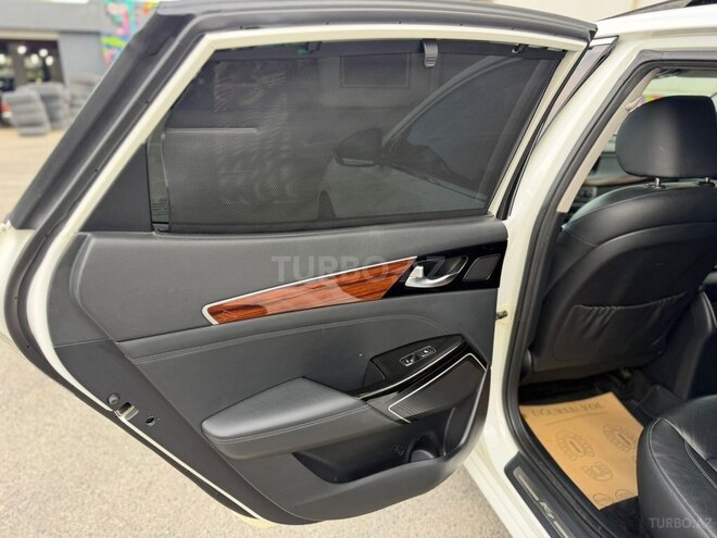 Kia K7-13