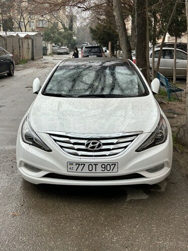 Hyundai Sonata-1