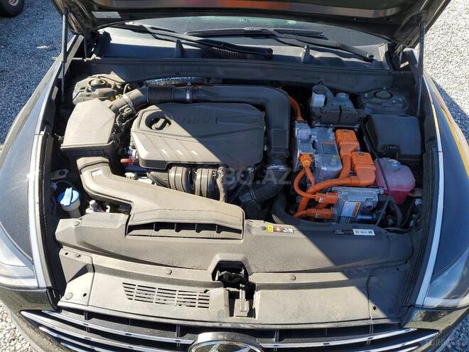 Hyundai Sonata-11