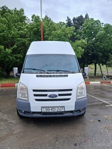 Ford Transit-1