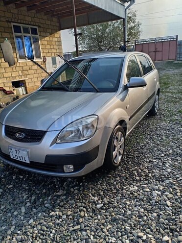 Kia Rio-1