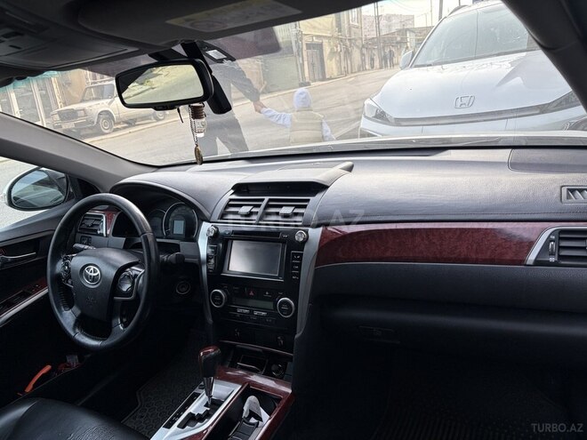 Toyota Camry-3