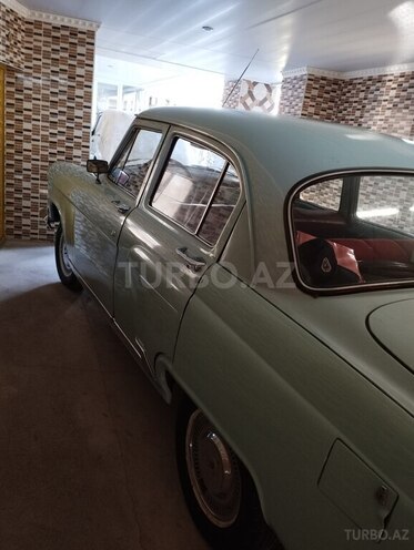 GAZ 21 "Volga"-8
