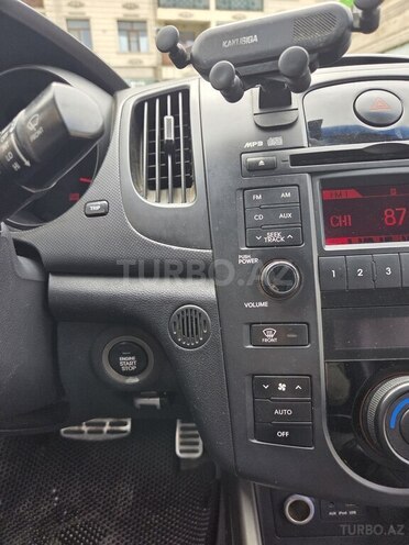 Kia Forte-7