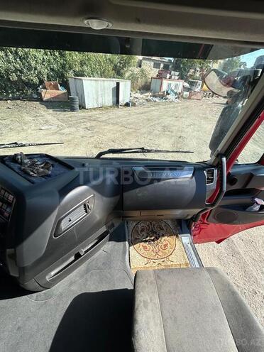 Iveco Stralis-13