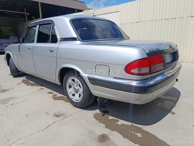 GAZ 3110 "Volga"-4