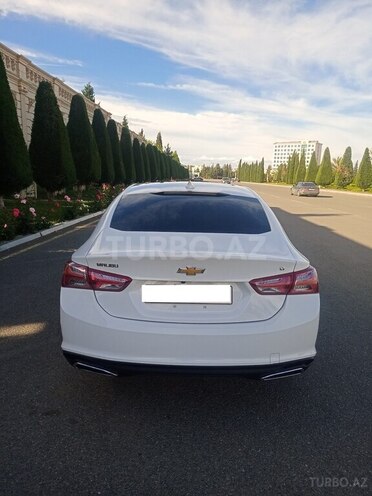 Chevrolet Malibu-5