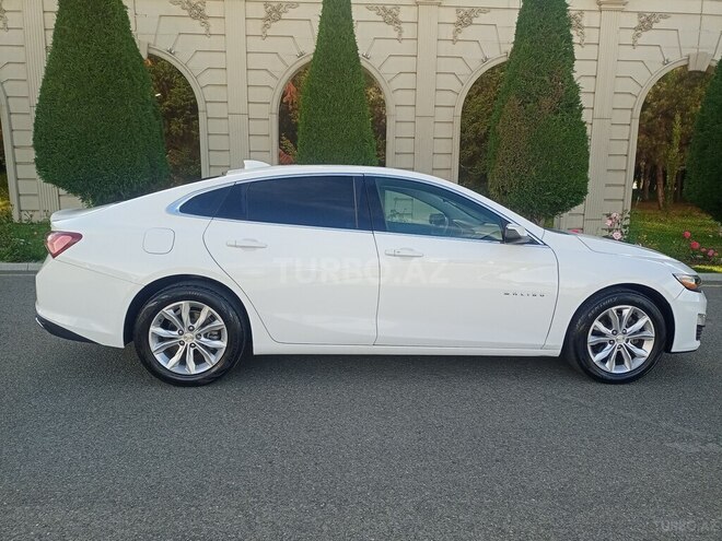 Chevrolet Malibu-9