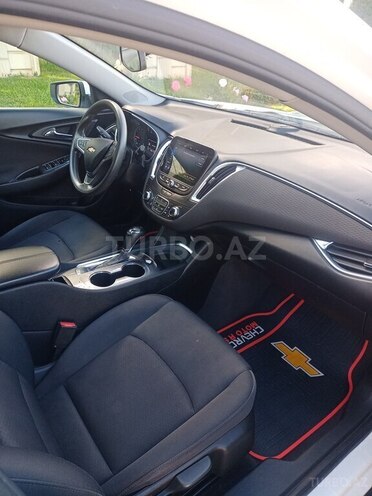 Chevrolet Malibu-13
