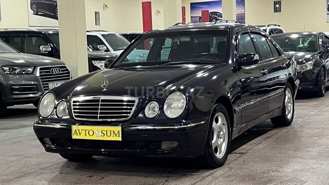 Mercedes E 240-12