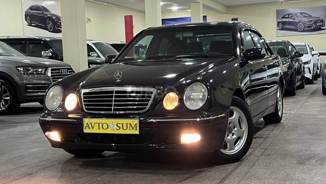 Mercedes E 240-6