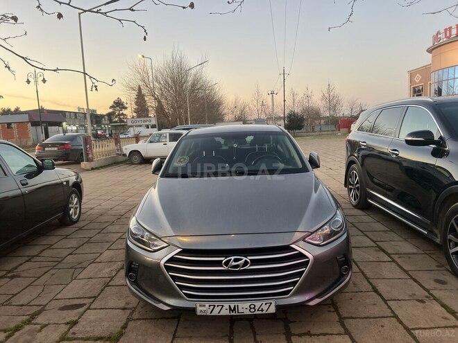 Hyundai Avante-6