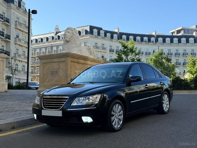 Hyundai Sonata-1