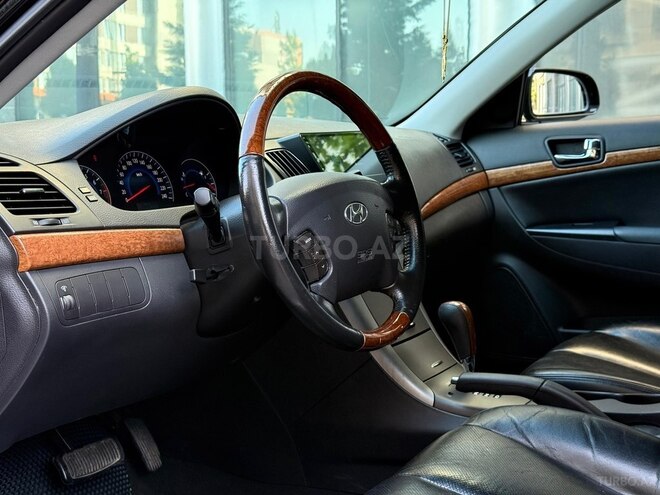 Hyundai Sonata-5