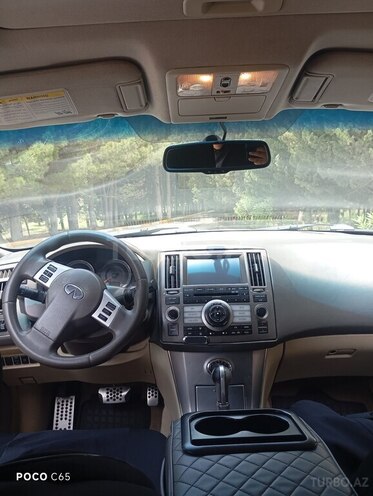 Infiniti FX35-4