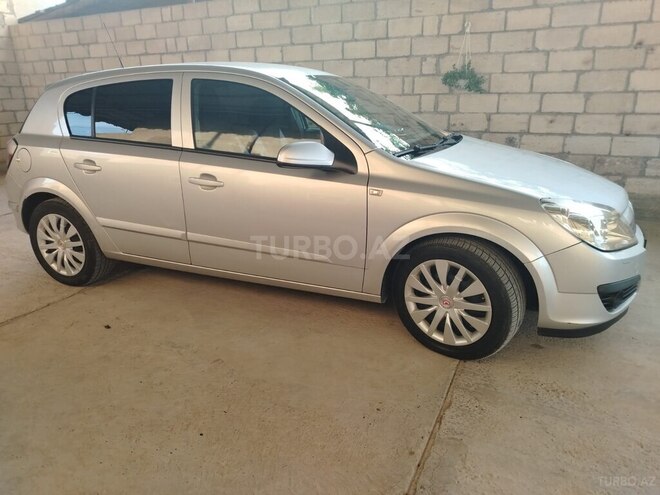 Opel Astra-2