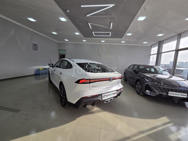 Changan Uni-V iDD-6