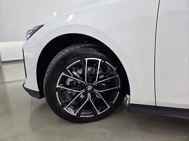 Changan Uni-V iDD-13