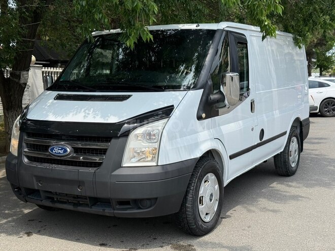 Ford Transit-5
